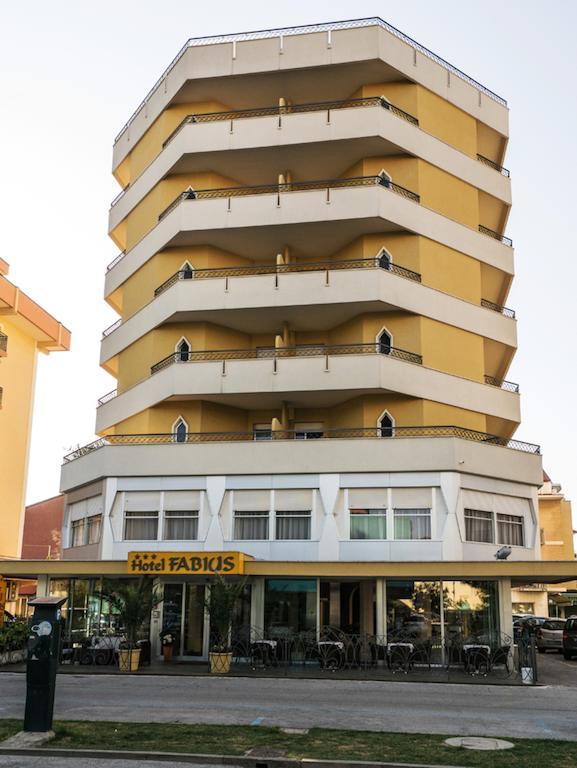 Hotel Fabius بيلاريا-إيجيا مارينا المظهر الخارجي الصورة